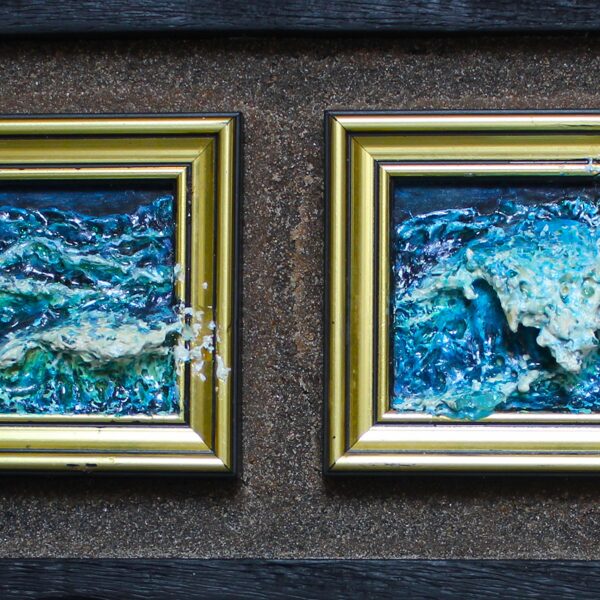 DĀRTA LOTE BĒRZIŅA
“OKEĀNA REZONANSE”
jaukta tehnika
2018
14 cm x 45 cm - 500 eur