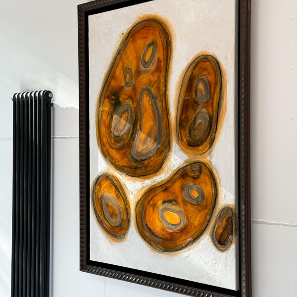 "Amber soul" 2024 1,55x1,14m Akrils, kanva, miksēti materiāli, epoksīds, 3500 eur