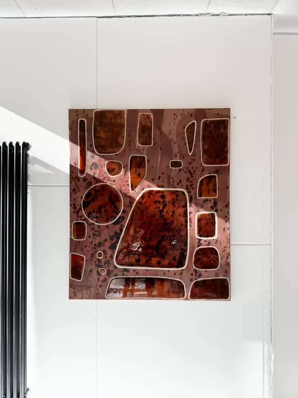 "Checkmate" 2023 1,3x1,1m Akrils, kanva, miksēti materiāli, epoksīds, 1500 eur